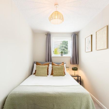 Modern 2-Bedroom Apartments With Free Parking In Leamington Spa Εξωτερικό φωτογραφία