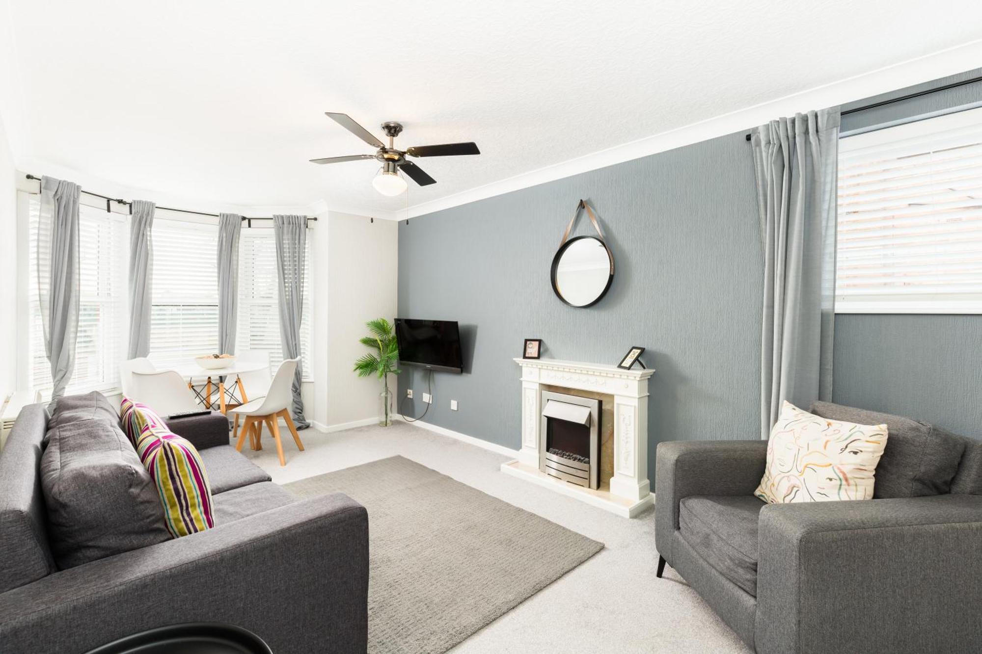 Modern 2-Bedroom Apartments With Free Parking In Leamington Spa Εξωτερικό φωτογραφία