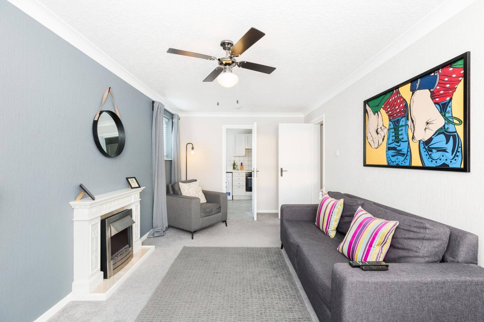 Modern 2-Bedroom Apartments With Free Parking In Leamington Spa Εξωτερικό φωτογραφία
