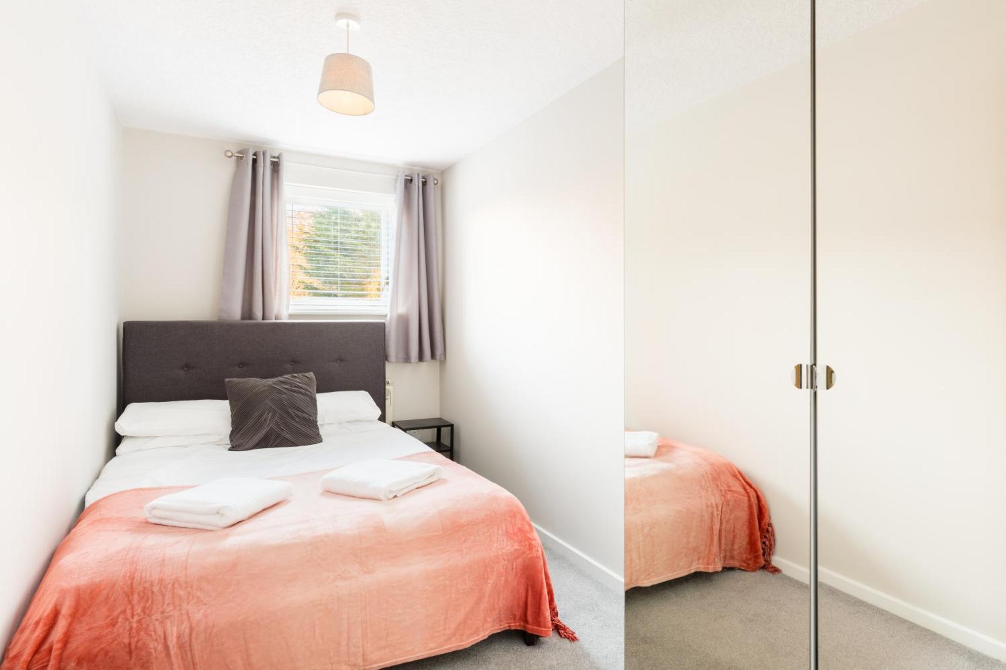 Modern 2-Bedroom Apartments With Free Parking In Leamington Spa Εξωτερικό φωτογραφία
