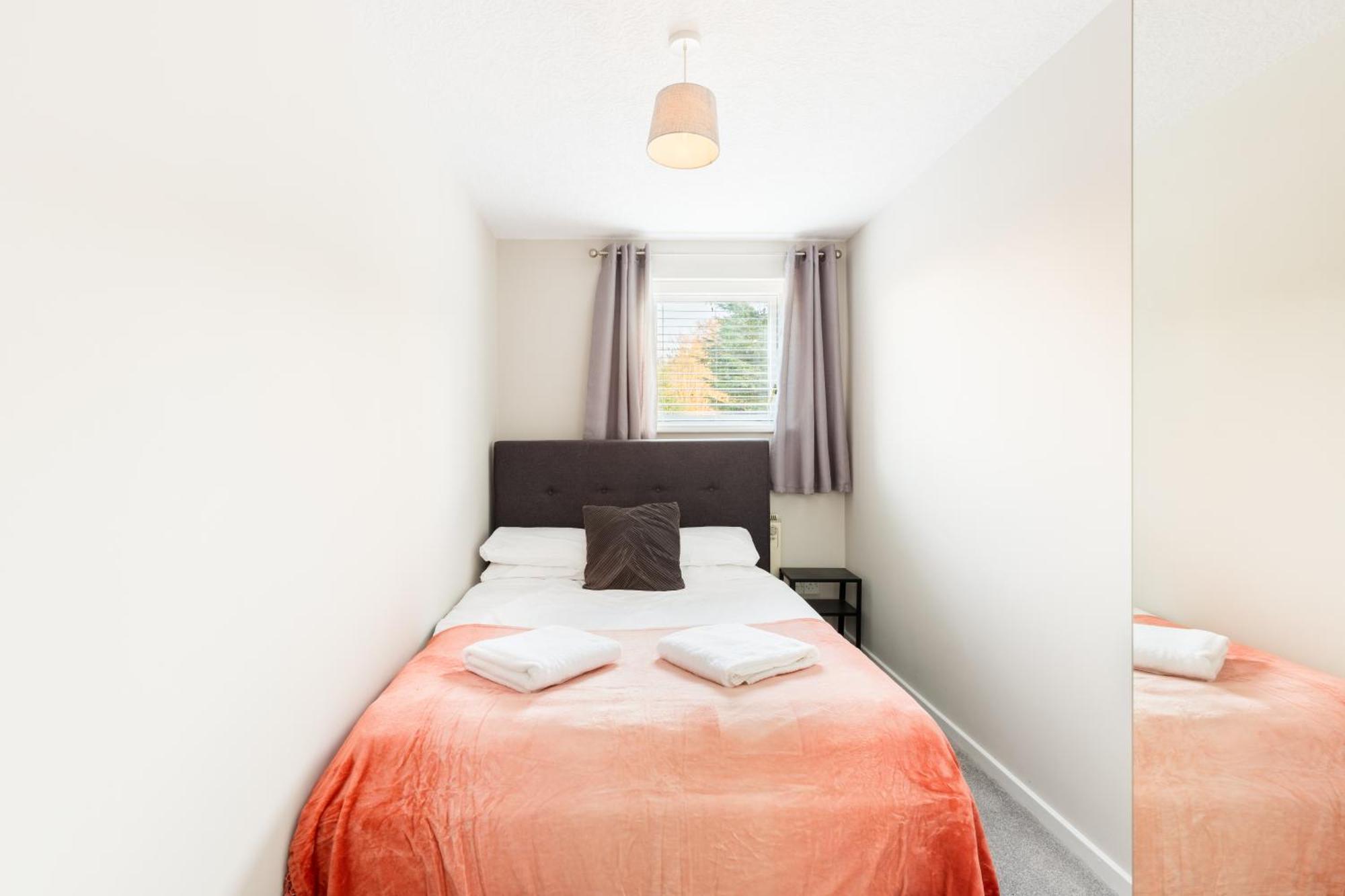 Modern 2-Bedroom Apartments With Free Parking In Leamington Spa Εξωτερικό φωτογραφία