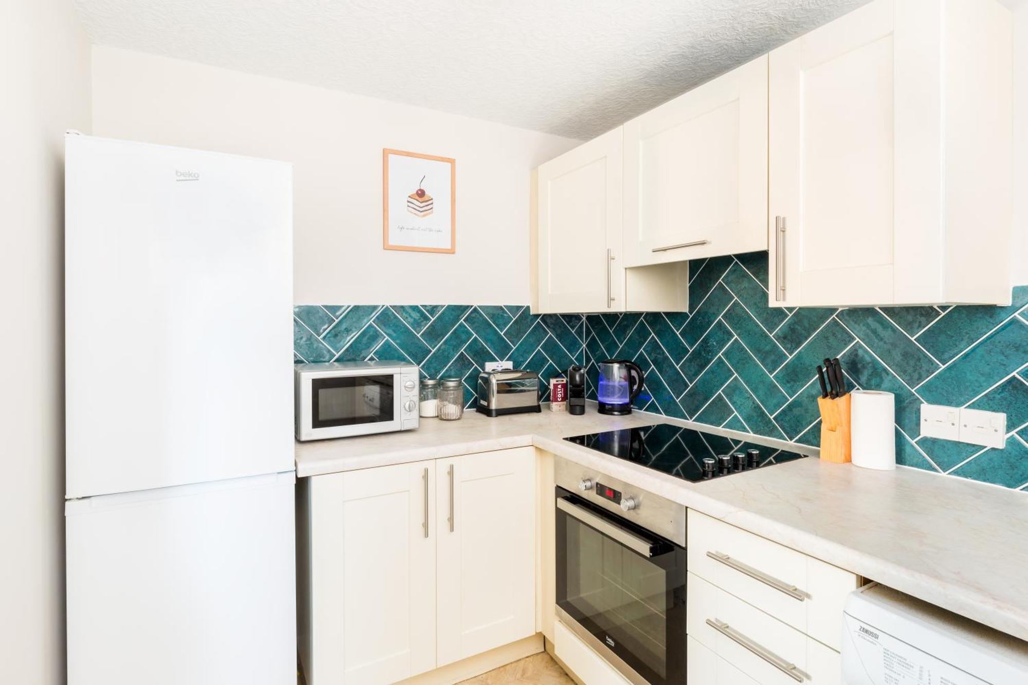 Modern 2-Bedroom Apartments With Free Parking In Leamington Spa Εξωτερικό φωτογραφία