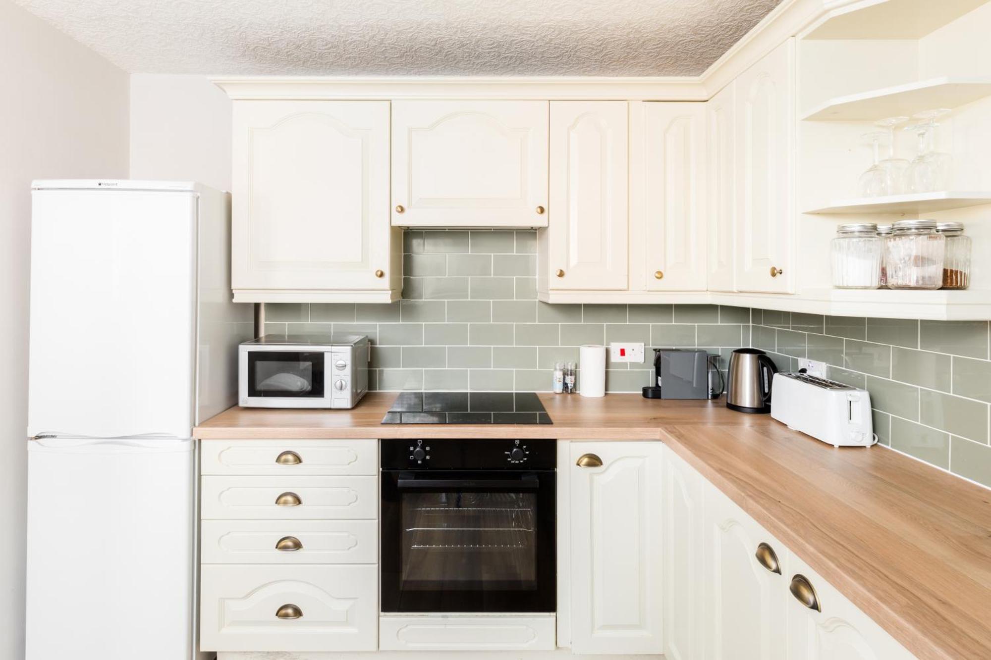 Modern 2-Bedroom Apartments With Free Parking In Leamington Spa Εξωτερικό φωτογραφία