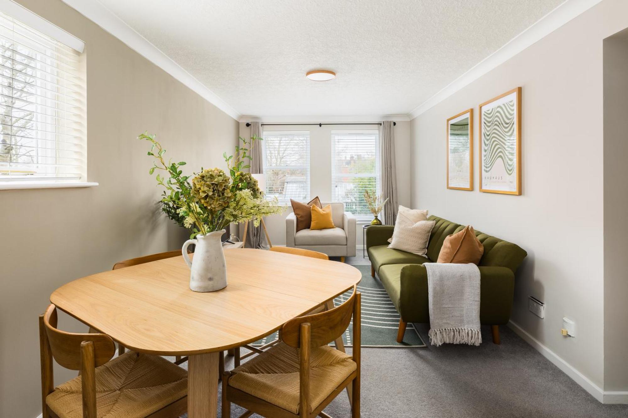 Modern 2-Bedroom Apartments With Free Parking In Leamington Spa Εξωτερικό φωτογραφία