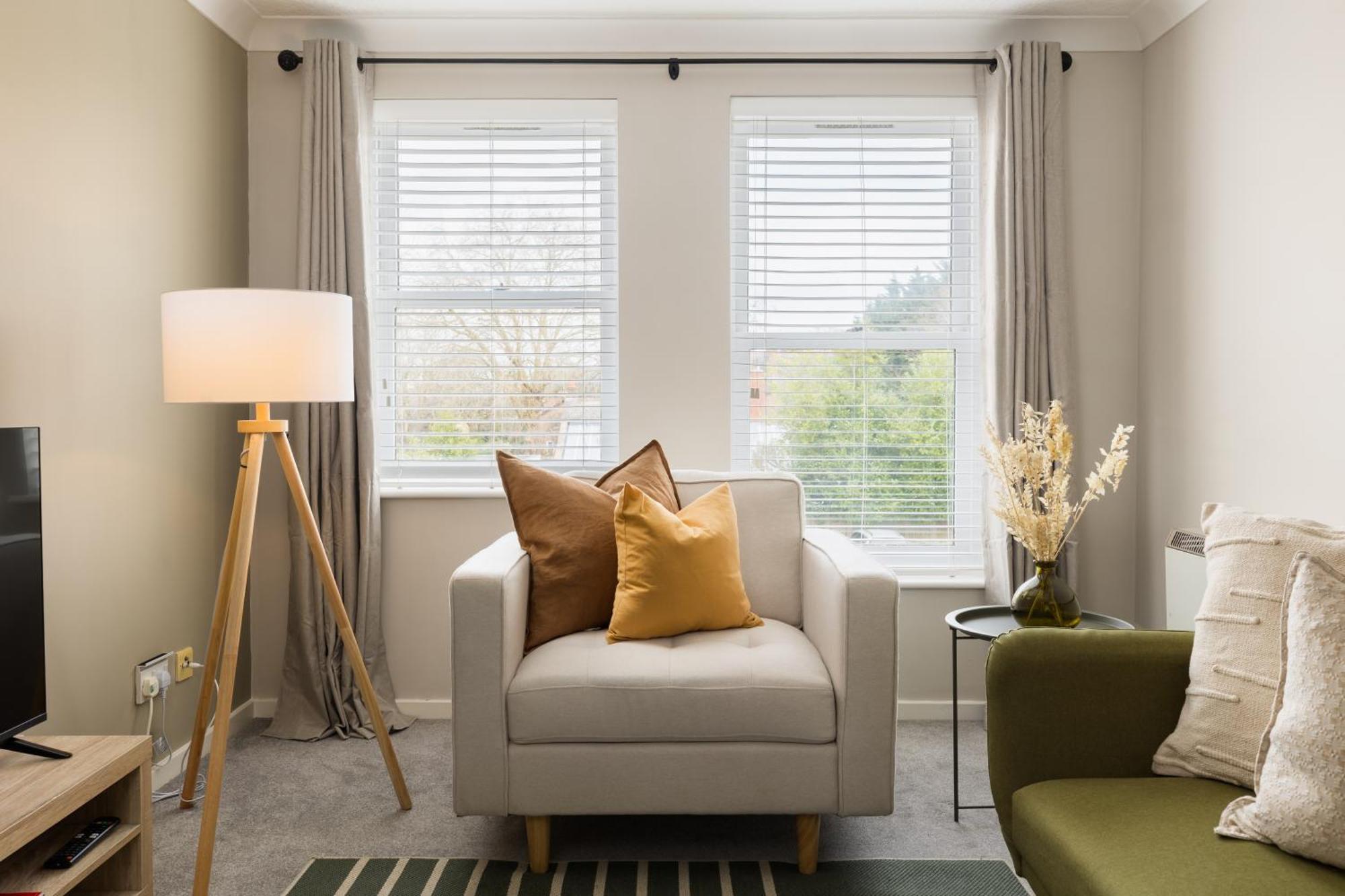 Modern 2-Bedroom Apartments With Free Parking In Leamington Spa Εξωτερικό φωτογραφία
