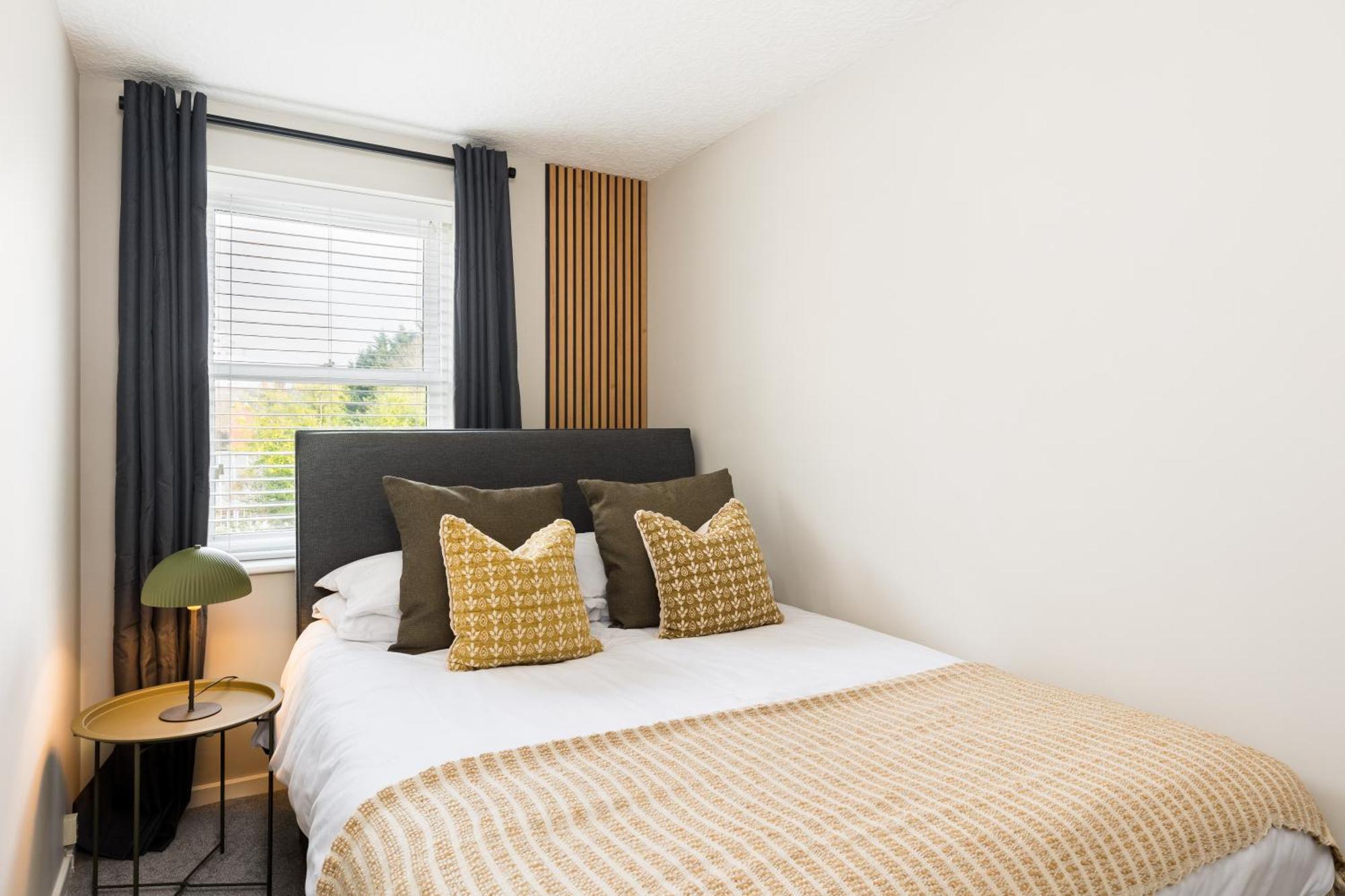 Modern 2-Bedroom Apartments With Free Parking In Leamington Spa Εξωτερικό φωτογραφία