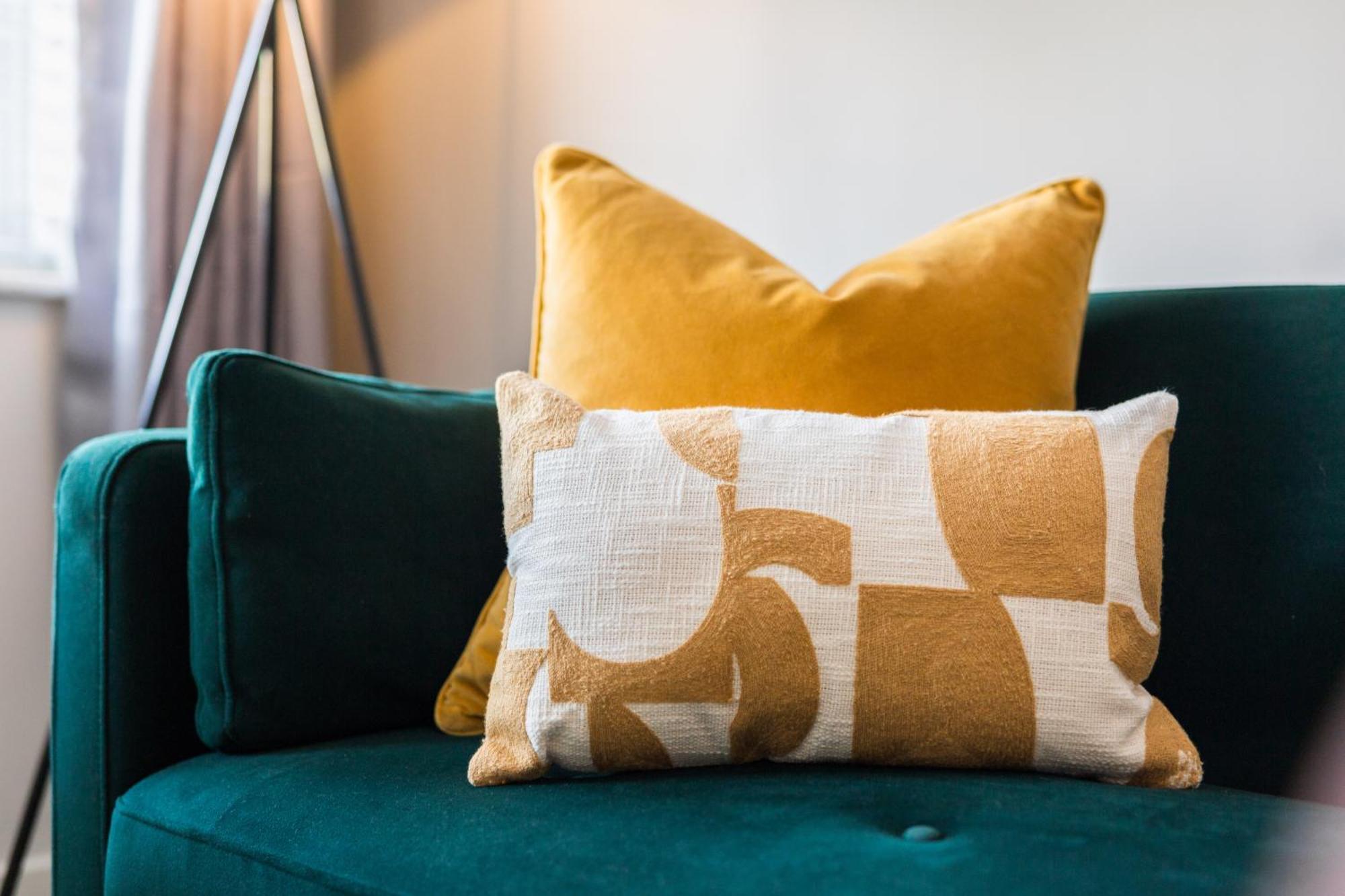 Modern 2-Bedroom Apartments With Free Parking In Leamington Spa Εξωτερικό φωτογραφία